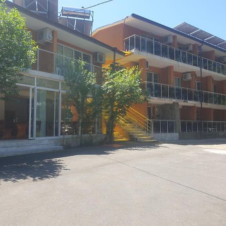 Hotel Maria Kiten  Exterior foto